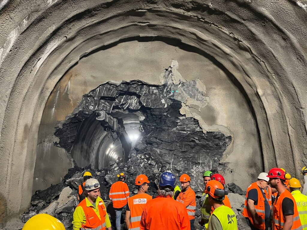 Abbattimento diaframma Tunnel di Tenda