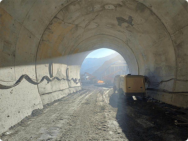 Avancement des travaux Déviation des entrees du tunnel