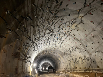Tunnel Colle di Tenda - Operai al lavoro sugli imbocchi della galleria